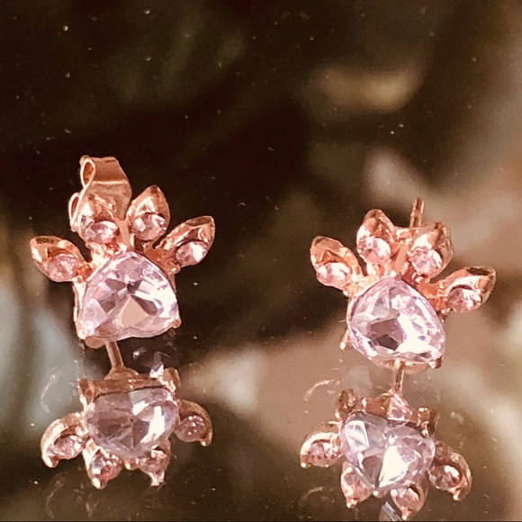 ⭐️Rose gold Dog paw heart earrings diamond sparkle - Picture 5 of 5
